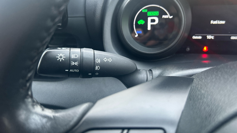 Toyota Yaris 1.5 Hybrid Design 5dr CVT Hybrid Hatchback